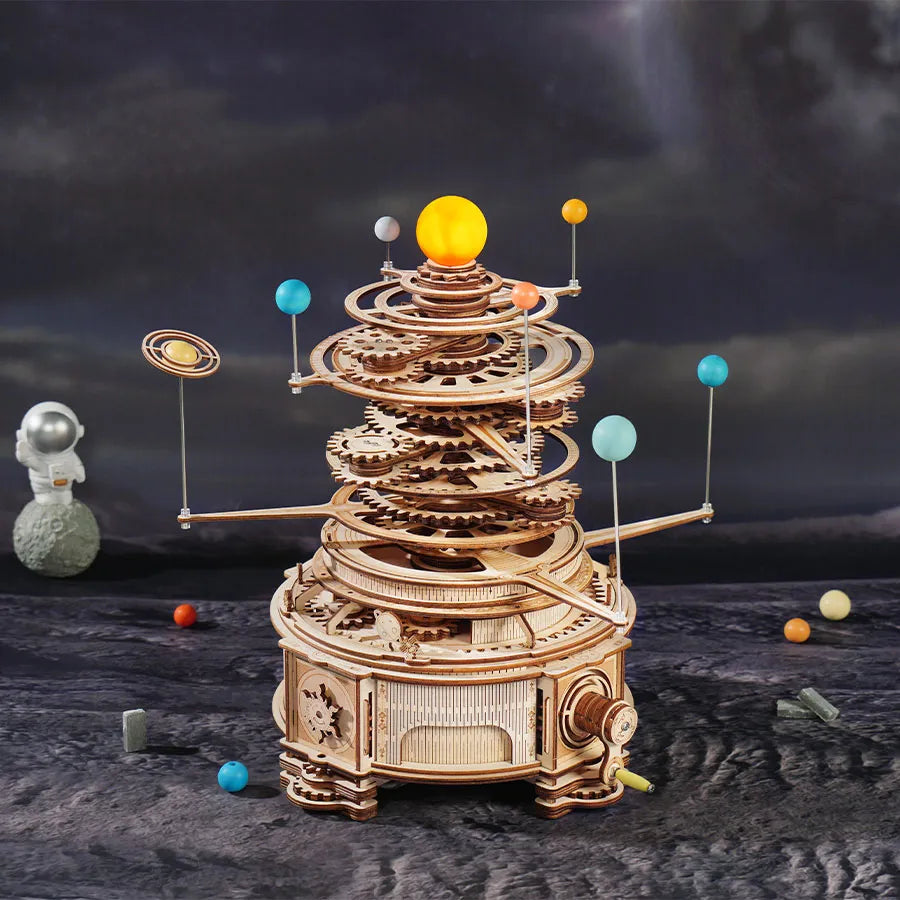 ROKR Starry Night Vintage Orrery DIY Speldosa i Trä med Solsystem Modell