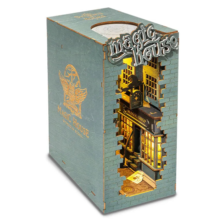 Rolife Magic House – DIY 3D Bokhylla Miniatyr Magisk Boknook med Trädelar & LED-ljus