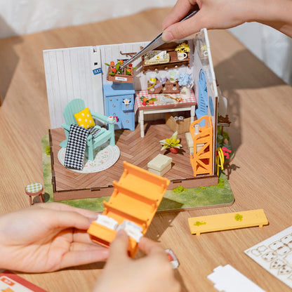 Rolife Dreamy Garden House DIY Miniatyrhus I Europeisk Trädgårdsstil