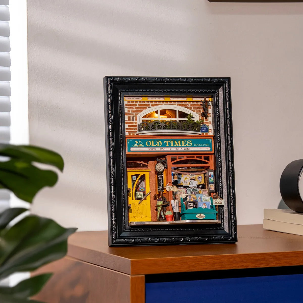 Rolife Old Times Bookstore 3D Wooden Puzzle DP004 - It-store.se