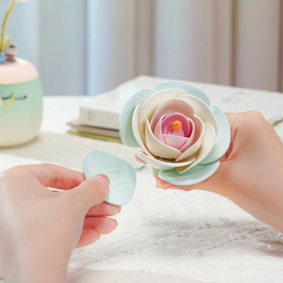 ROKR Minty Camellia Lamp AF02S Flower Night Light 3D Puzzle